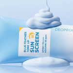DEOPROCE Blue Feather Tone-Up Sun Screen - Imagen 2